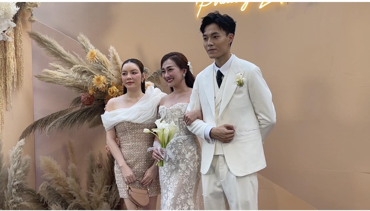 Showbiz Việt tề tựu đ&aacute;m cưới diễn vi&ecirc;n Phương Lan - Ảnh 7.