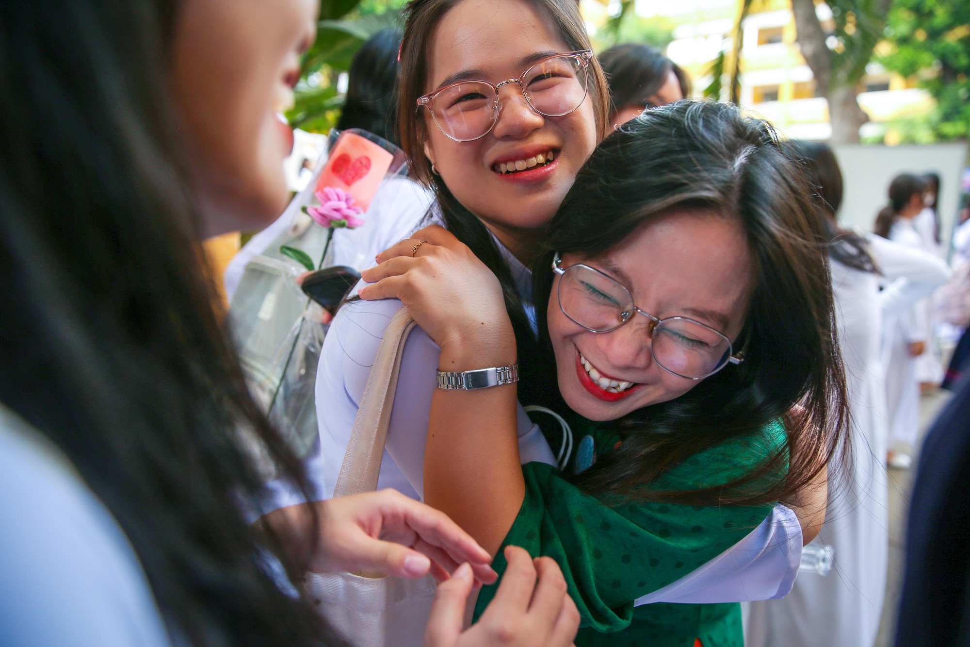 “Cười hết cỡ” trong ngày Nhà giáo Việt Nam - Ảnh 7.