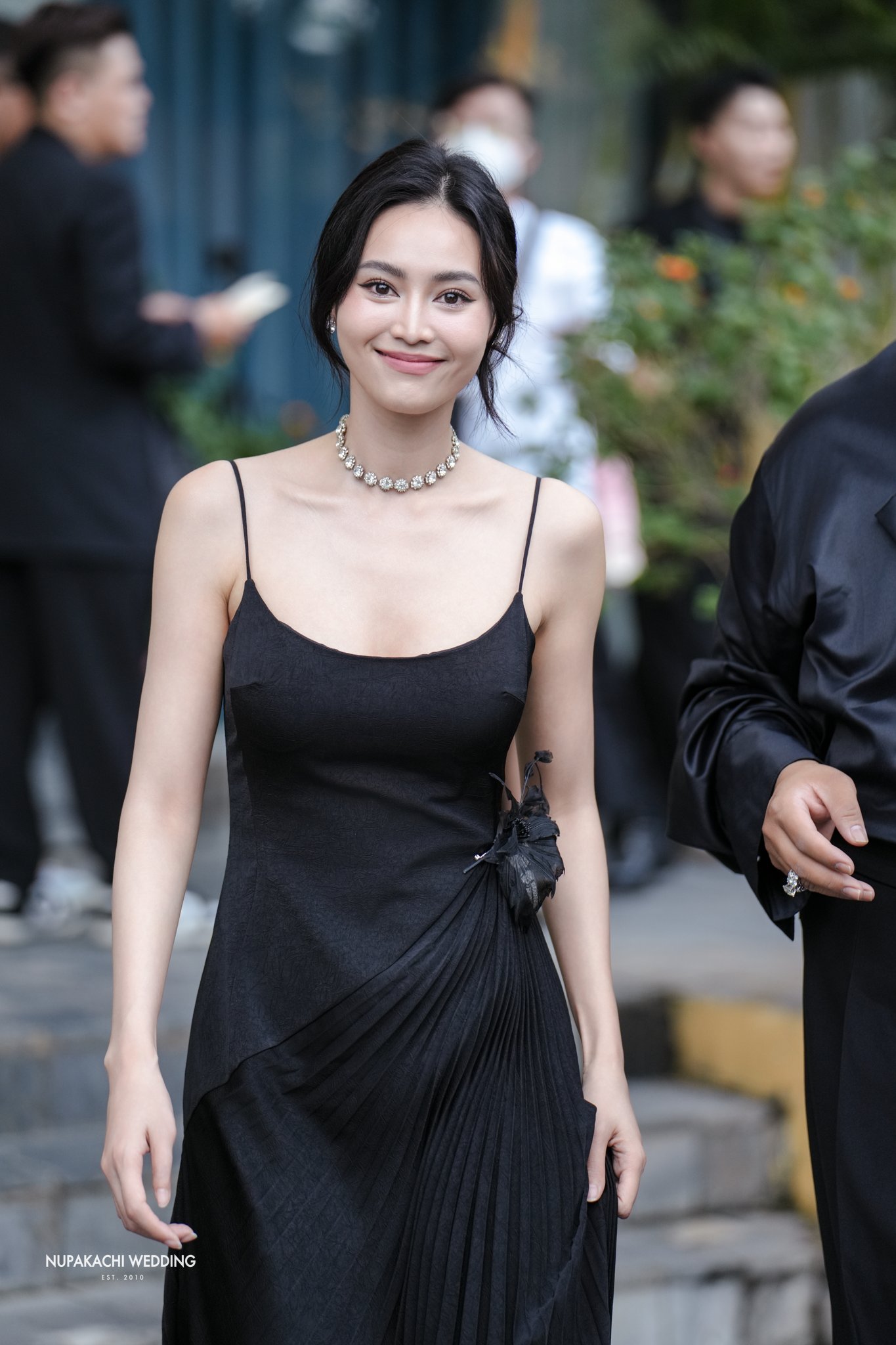 Showbiz Việt tề tựu đ&aacute;m cưới diễn vi&ecirc;n Phương Lan - Ảnh 16.