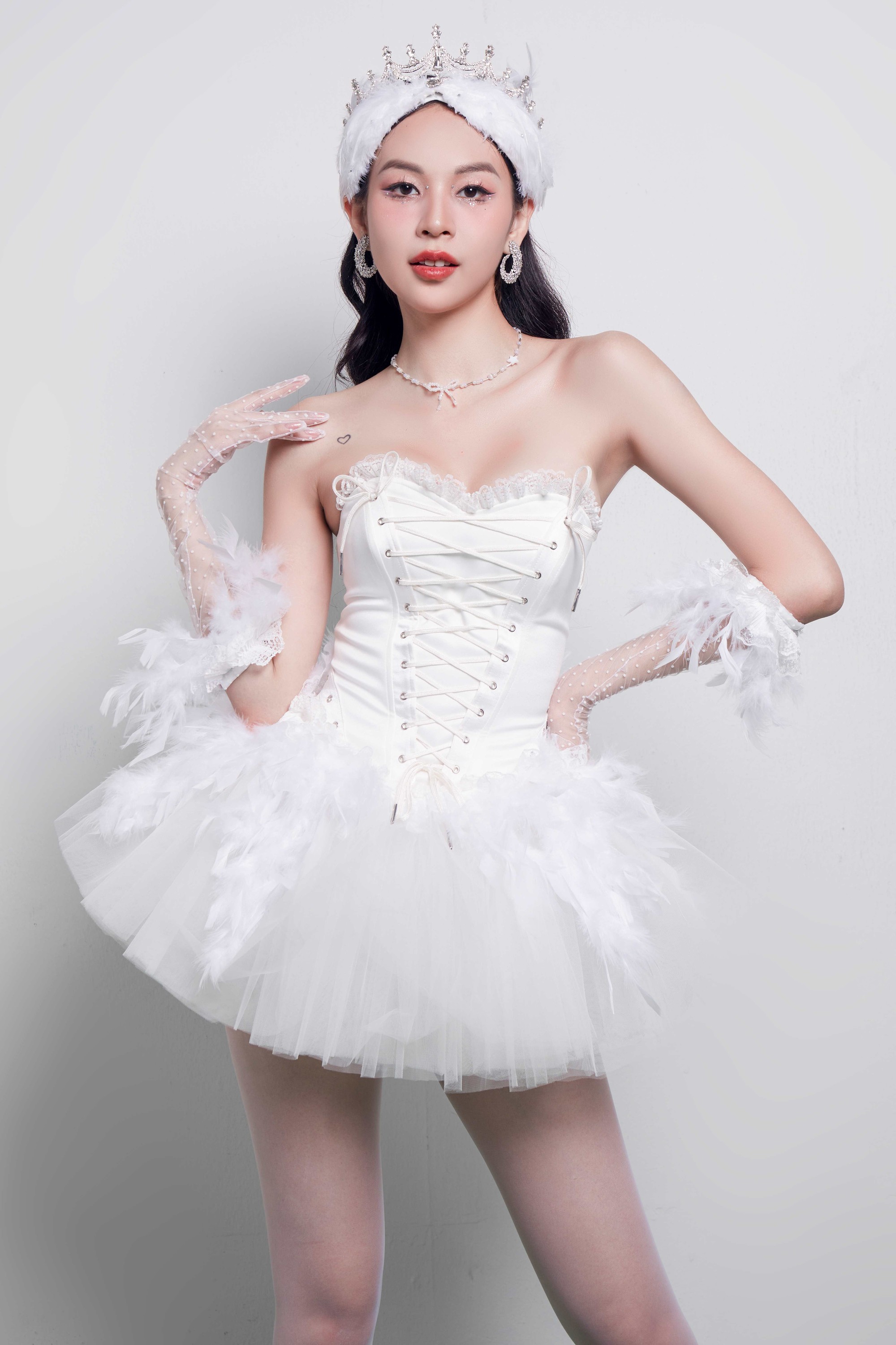 Giọng ca tuy&ecirc;n bố t&igrave;m vương miện ở Miss Grand năm sau - Ảnh 1.