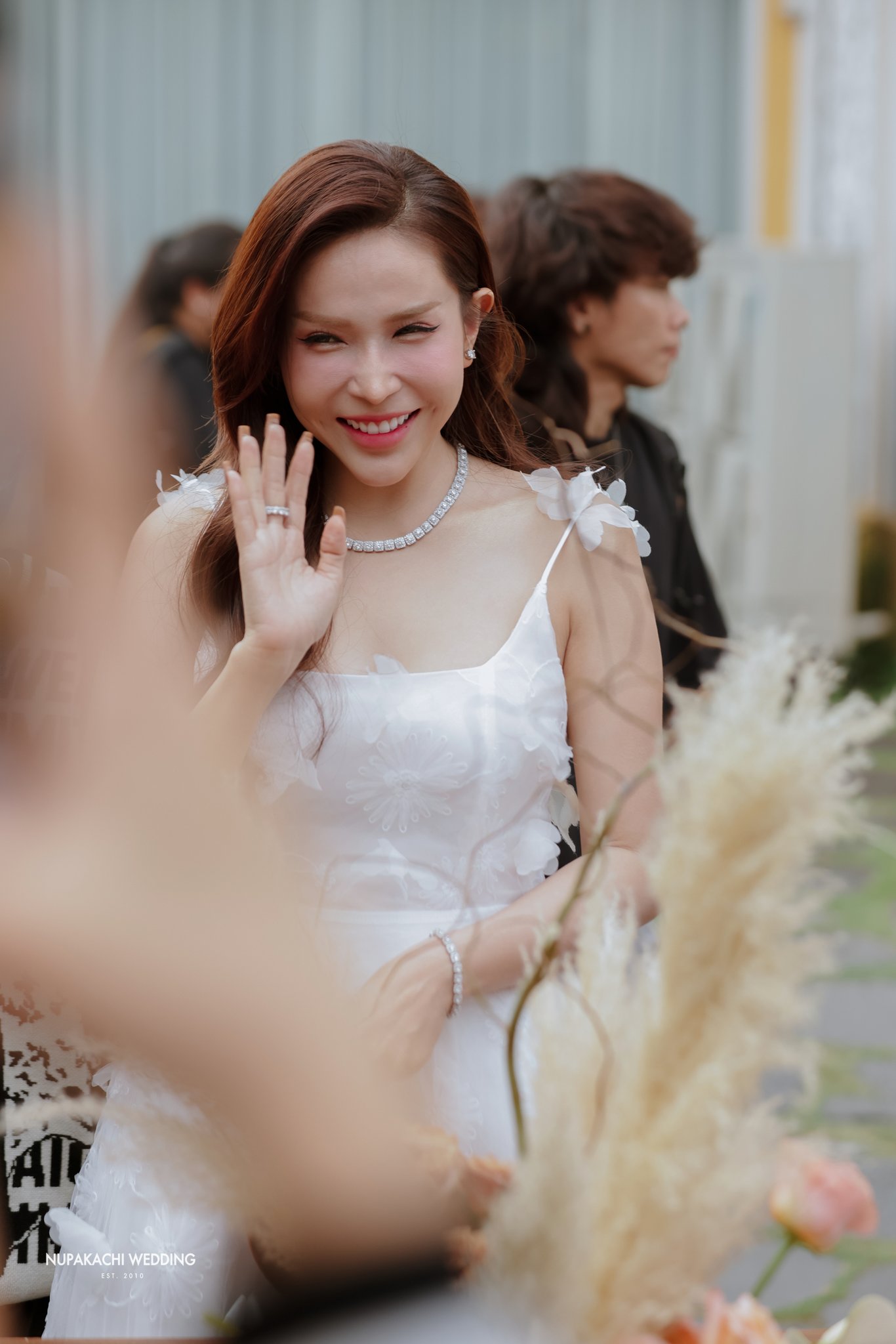 Showbiz Việt tề tựu đ&aacute;m cưới diễn vi&ecirc;n Phương Lan - Ảnh 15.