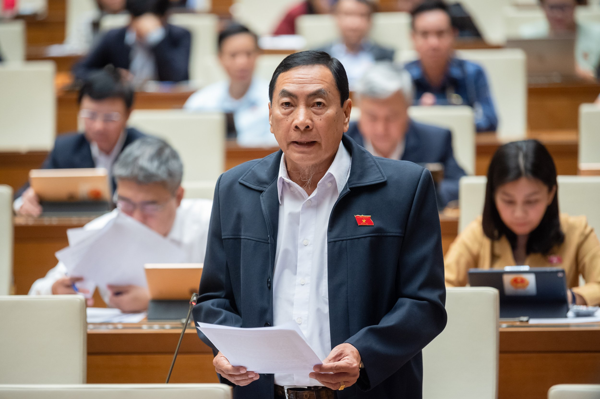 Đại biểu QH: Vụ Vạn Thịnh Ph&aacute;t c&oacute; nhiều c&aacute;i nhất, l&agrave; bề nổi của tảng băng bị vỡ - Ảnh 1.