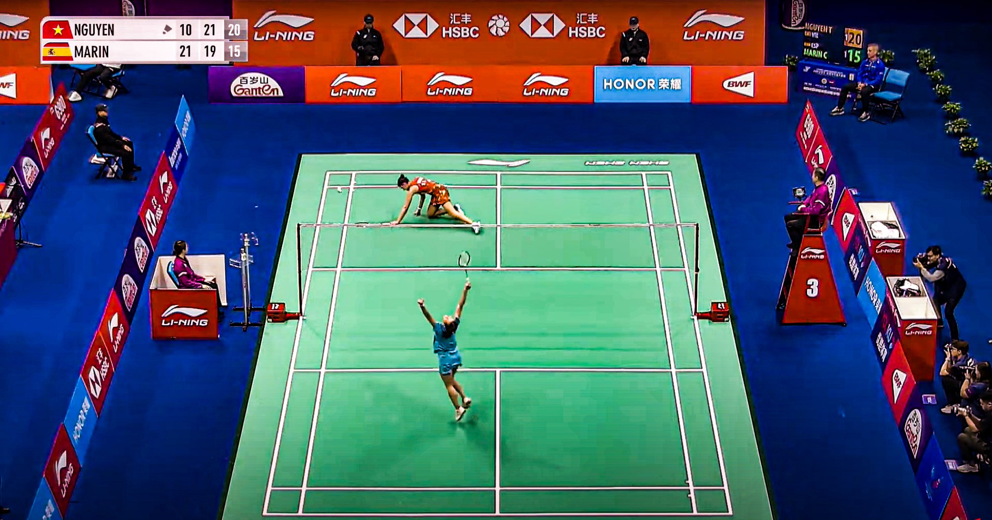 Nguyễn Thuỳ Linh thắng ngược hạng 5 thế giới, giành vé vào vòng 2 China Masters - Ảnh 4.