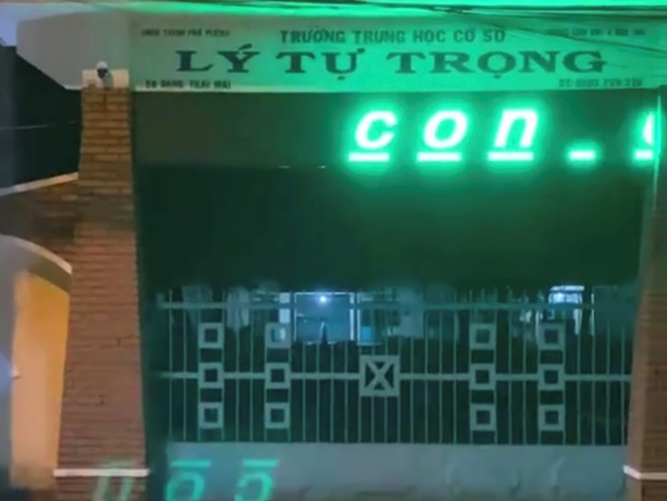 V&igrave; sao bảng điện tử LED ở nhiều tỉnh th&agrave;nh chạy d&ograve;ng chữ nhạy cảm? - Ảnh 3.