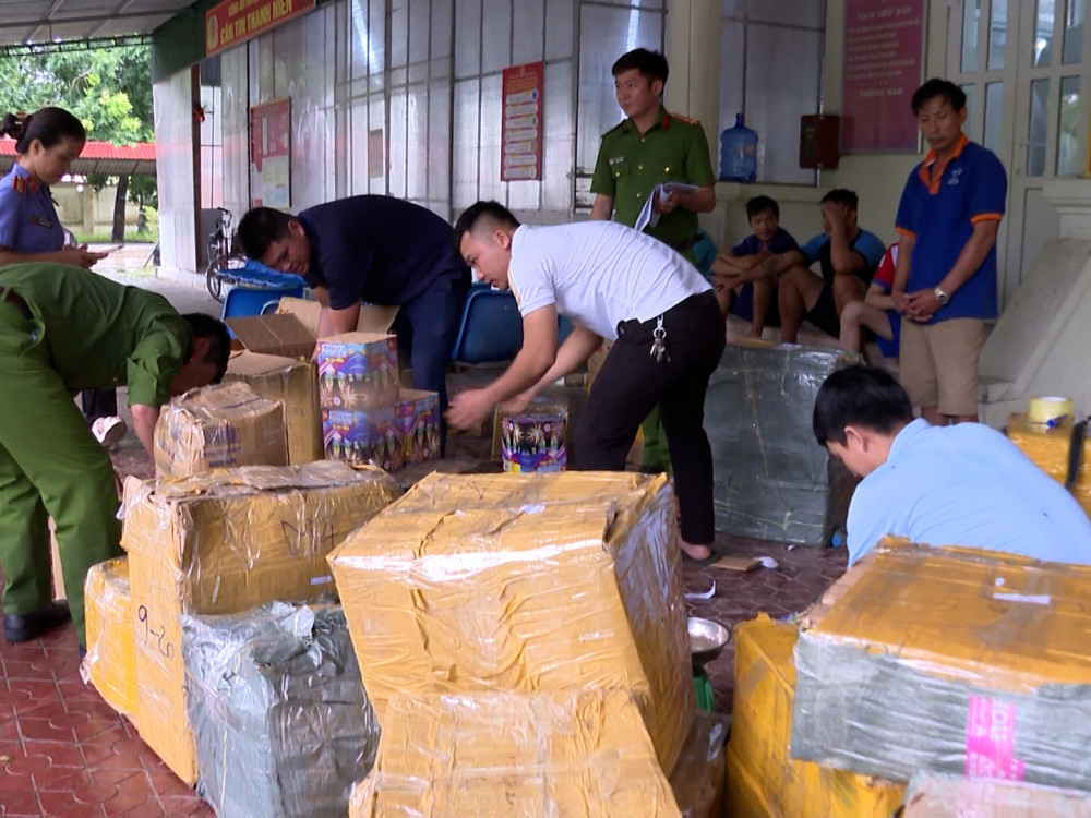Triệt phá đường dây mua bán pháo “khủng” liên tỉnh