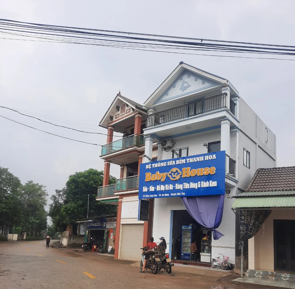 "Phù phép" hàng chục ki-ốt kinh doanh thành nhà ở kiên cố
