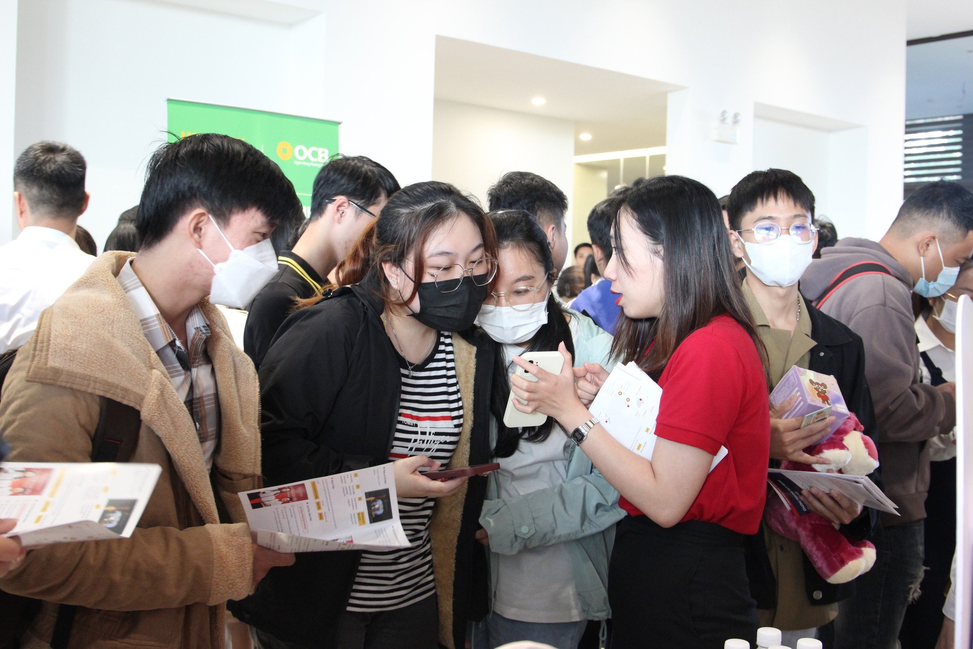 Sôi nổi Ngày hội Tư vấn việc làm tại Đà Nẵng
