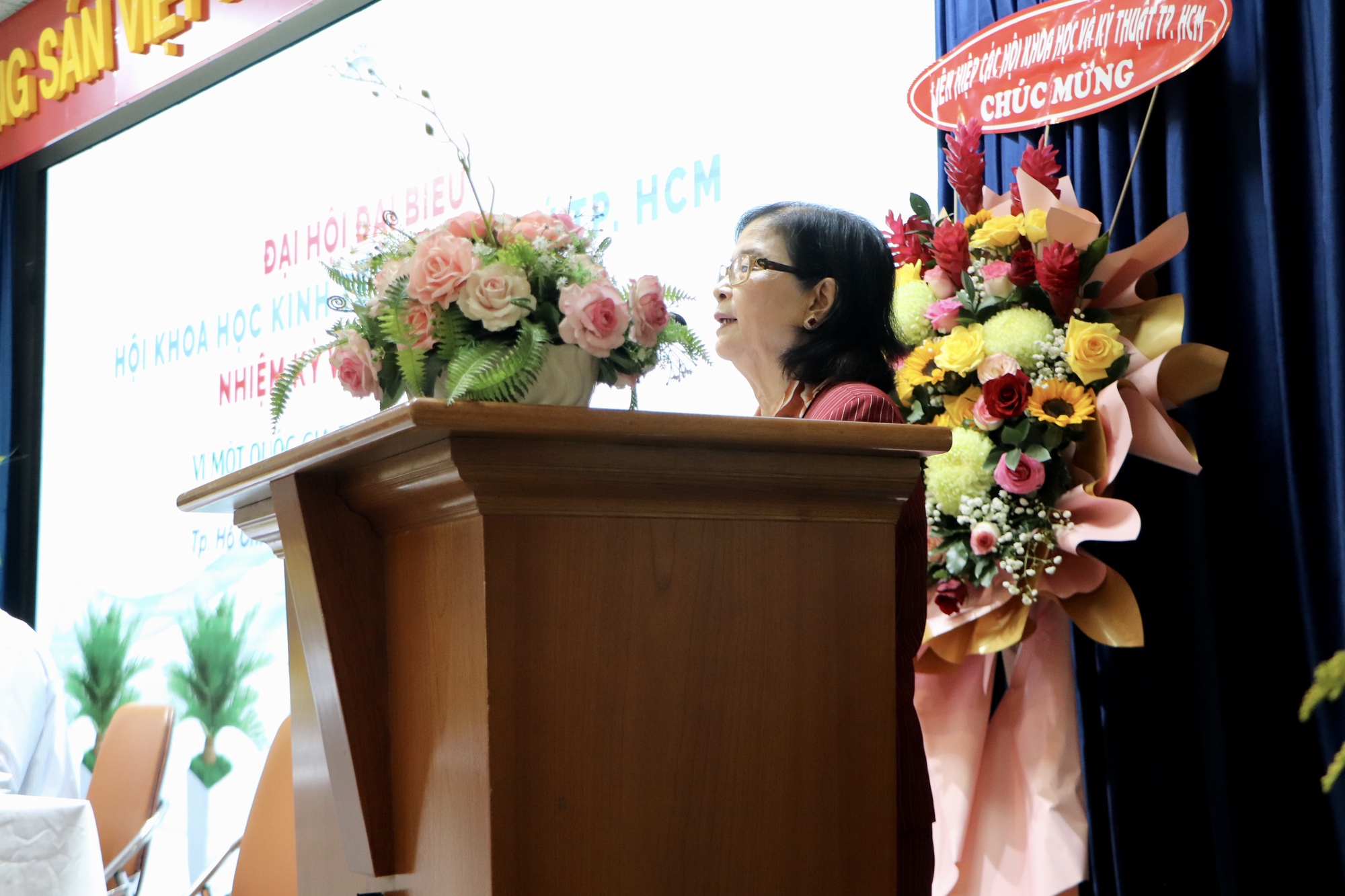 TS Trương Thị Minh Sâm tiếp tục làm Chủ tịch Hội Khoa học kinh tế và Quản lý TP HCM