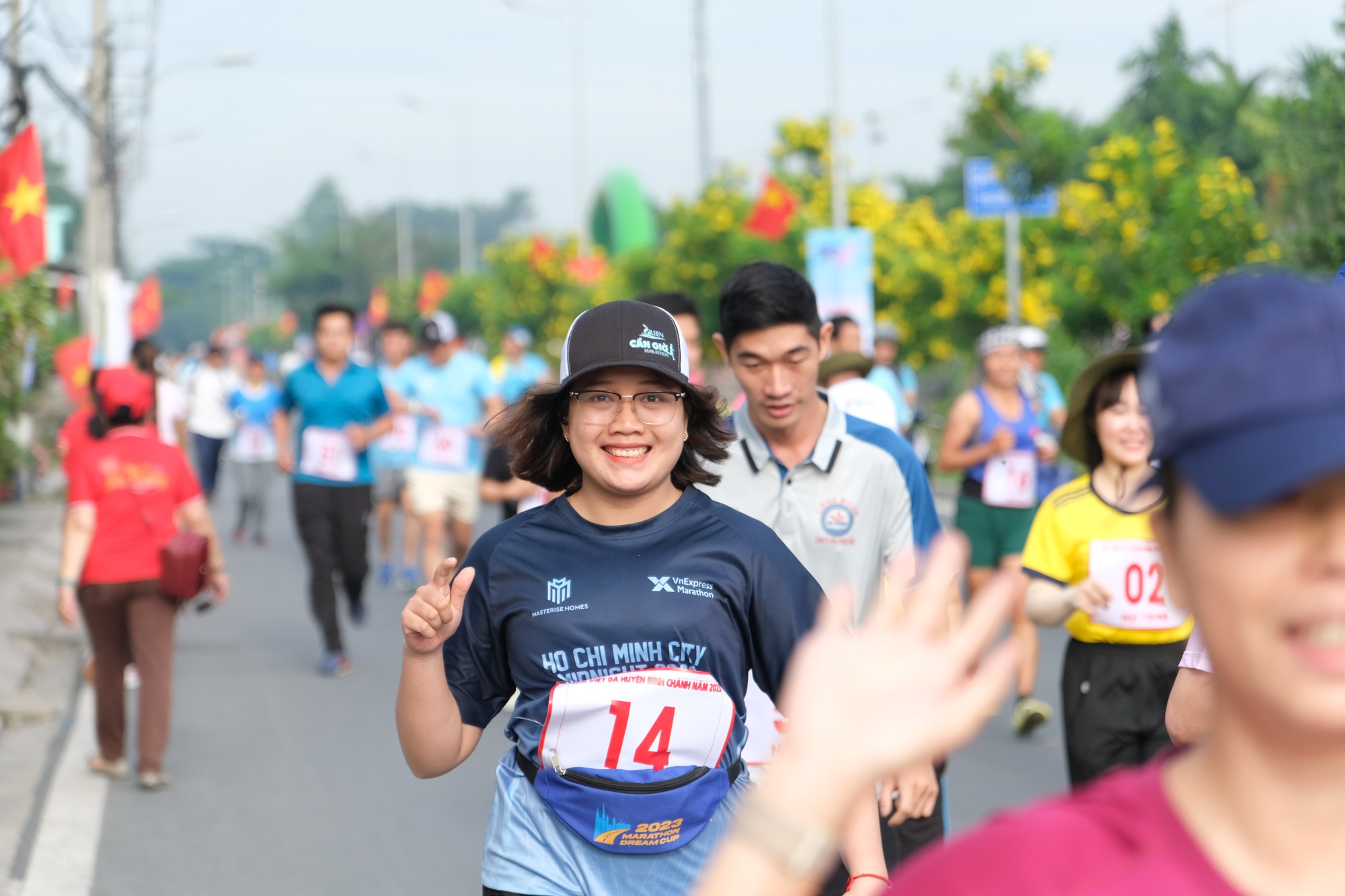Hơn 2.000 người tham gia giải chạy “Hành trình tìm về địa danh lịch sử anh hùng - Ảnh 8.