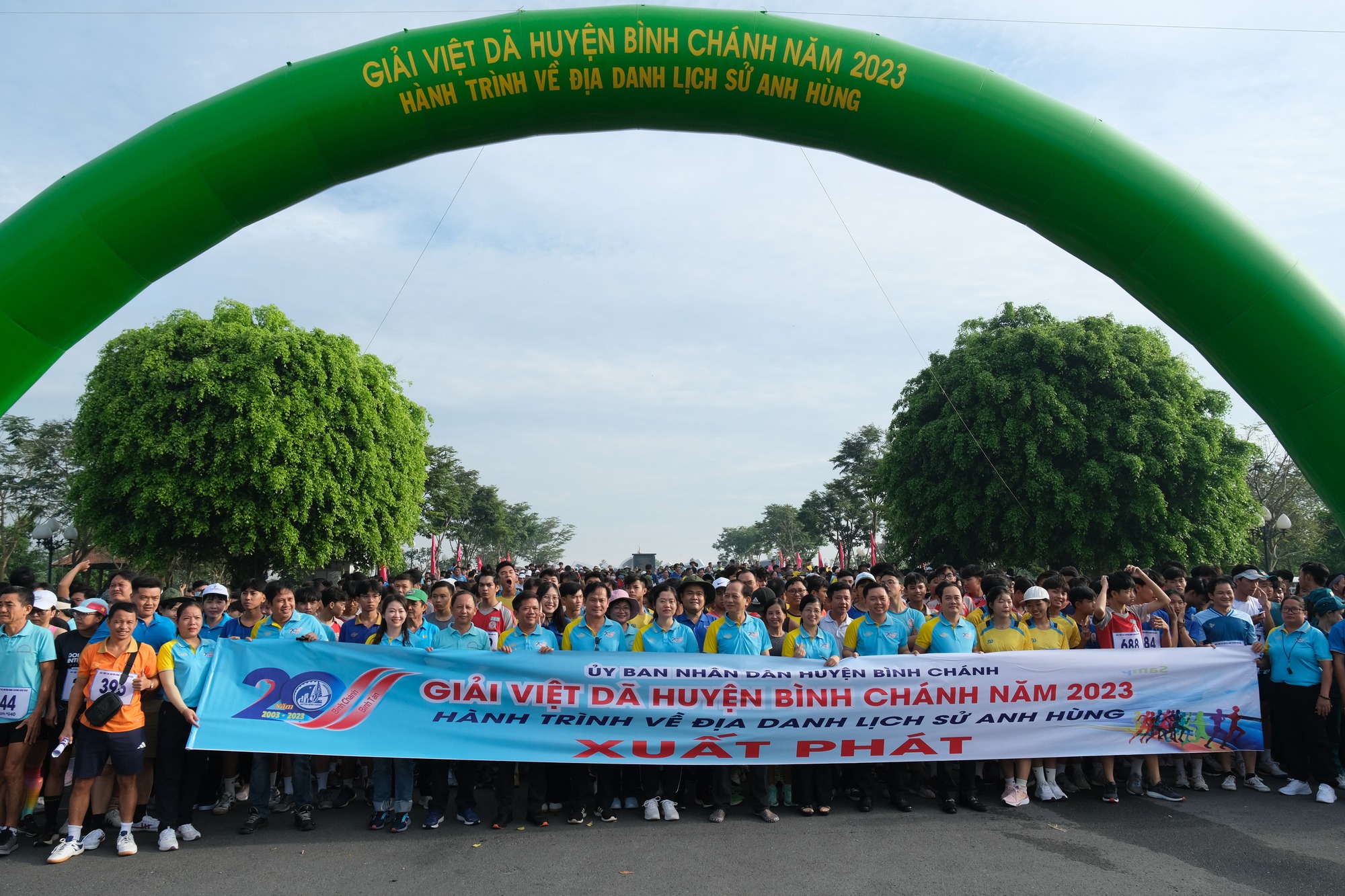 Hơn 2.000 người tham gia giải chạy “Hành trình tìm về địa danh lịch sử anh hùng - Ảnh 2.