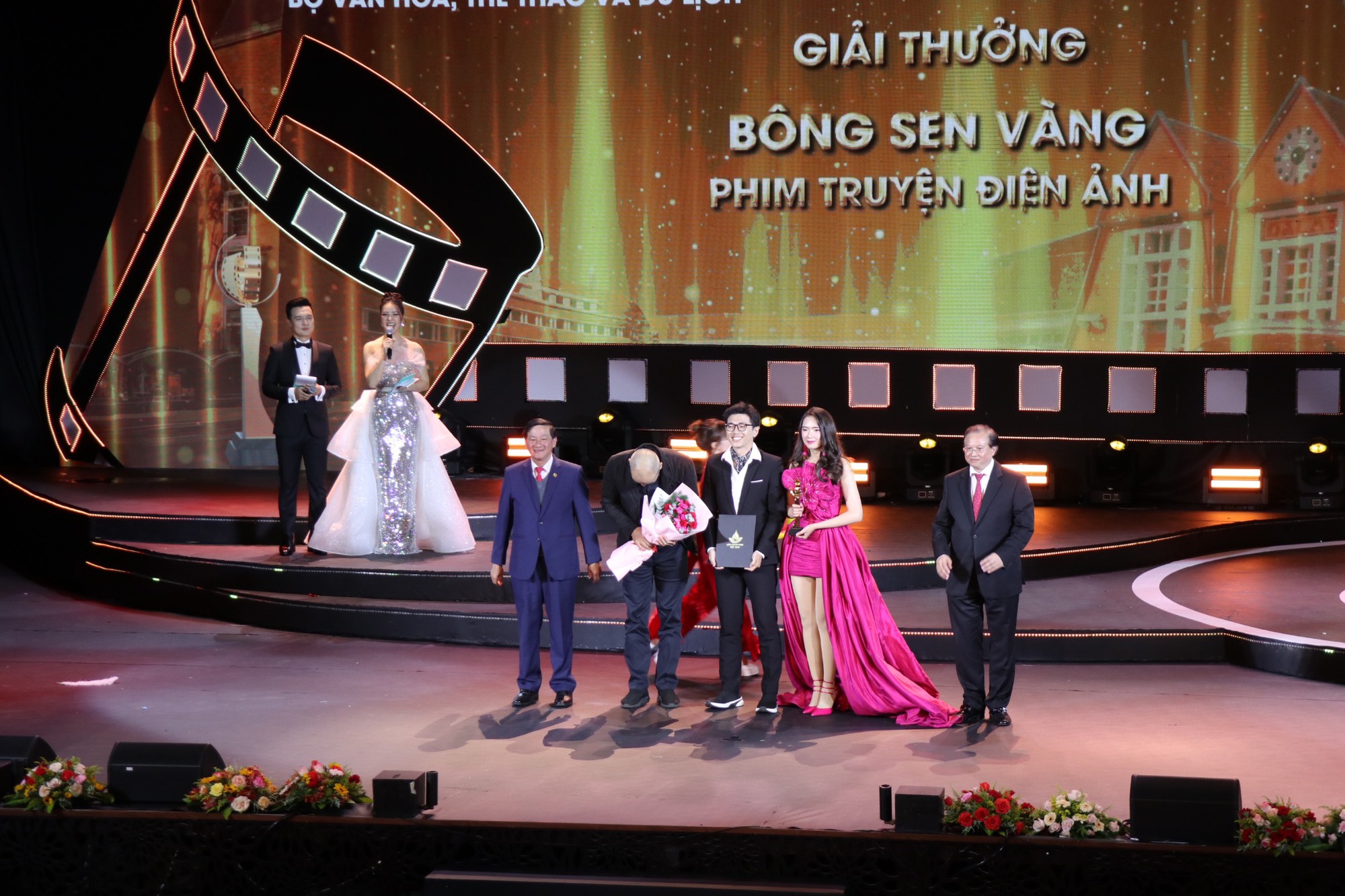 Phim “Nhà bà Nữ”, “Đất rừng Phương Nam” trắng tay!
