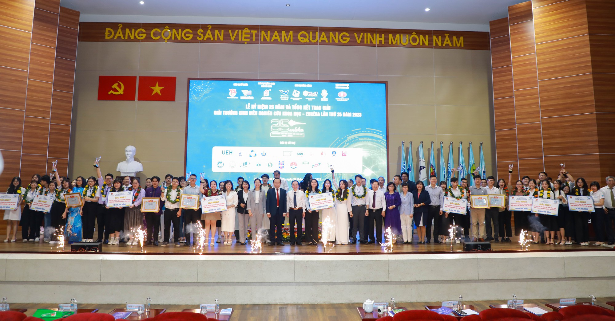 14 đề tài xuất sắc nhất tại Giải thưởng Sinh viên nghiên cứu khoa học – Euréka 2023