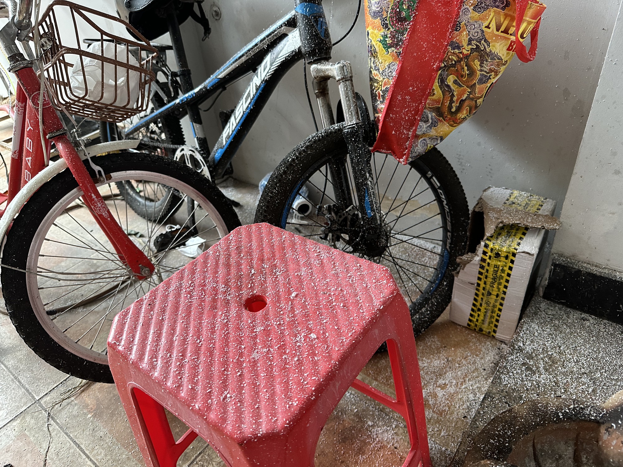 Tra tấn khu d&acirc;n cư cả ng&agrave;y lẫn đ&ecirc;m với &acirc;m thanh rợn người - Ảnh 1.