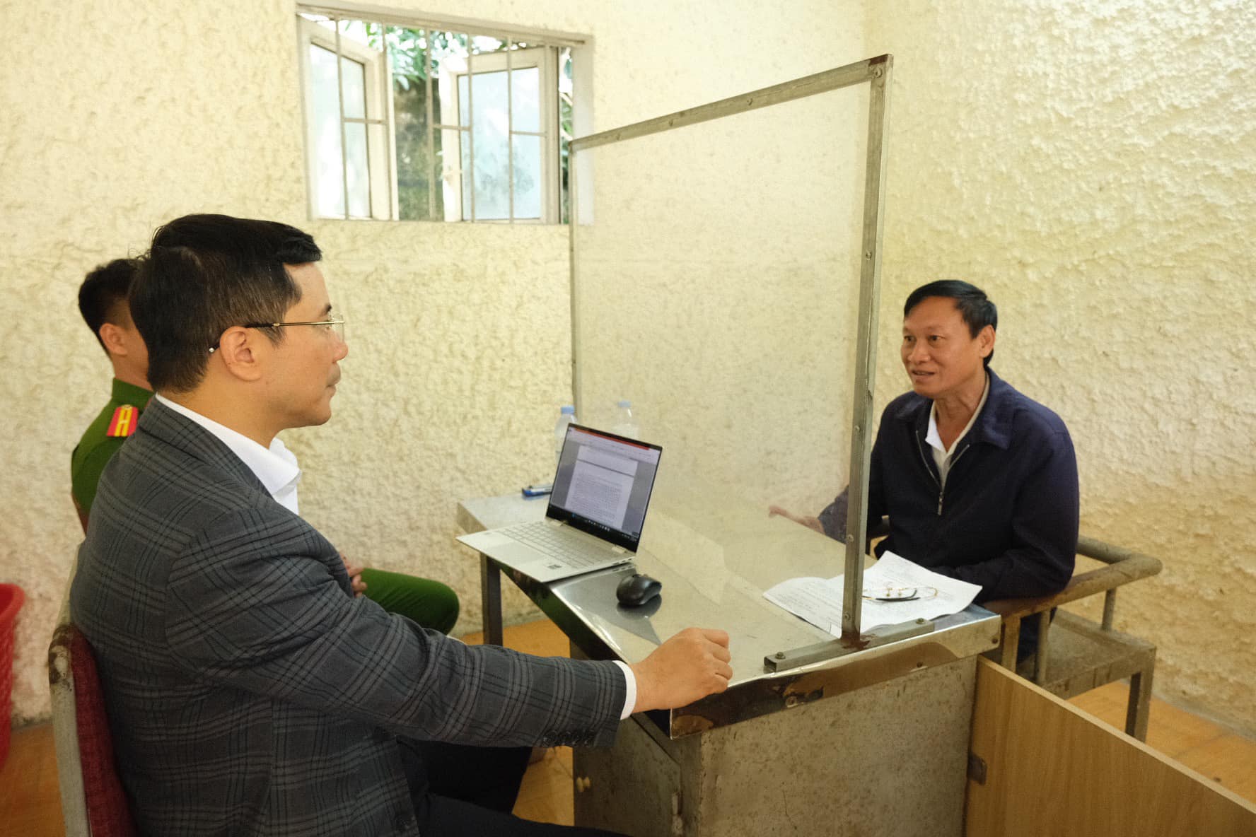 Hành trình đánh sập đường dây lợi dụng danh nghĩa báo chí trục lợi mỗi tháng hơn 1 tỉ đồng - Ảnh 1.