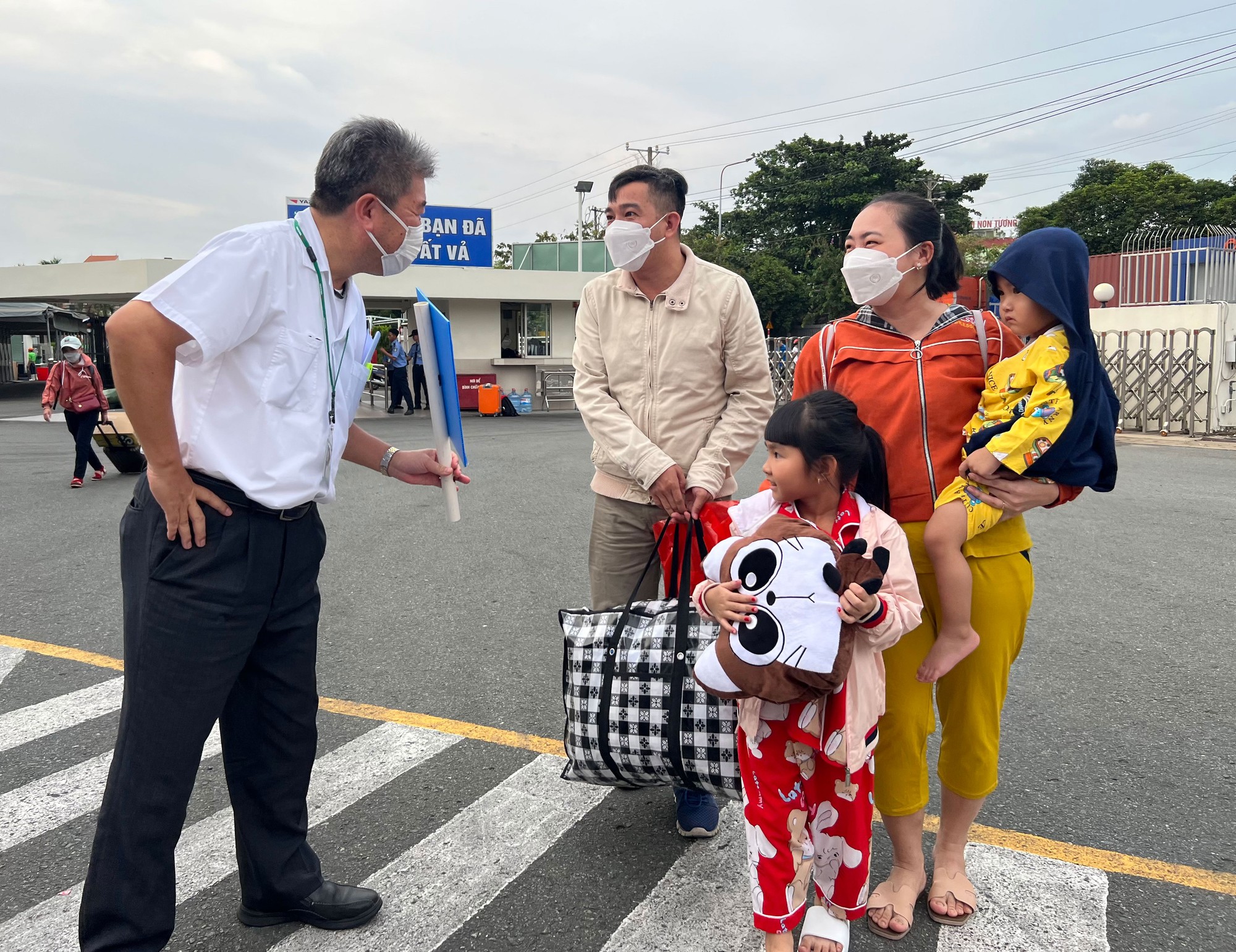 Lo Tết sớm cho công nhân