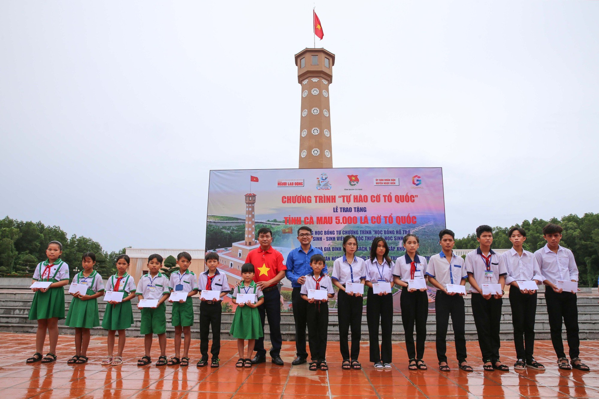 Th&ecirc;m tuyến Đường cờ Tổ quốc v&agrave; nhiều hoạt động nh&acirc;n văn tại C&agrave; Mau - Ảnh 15.