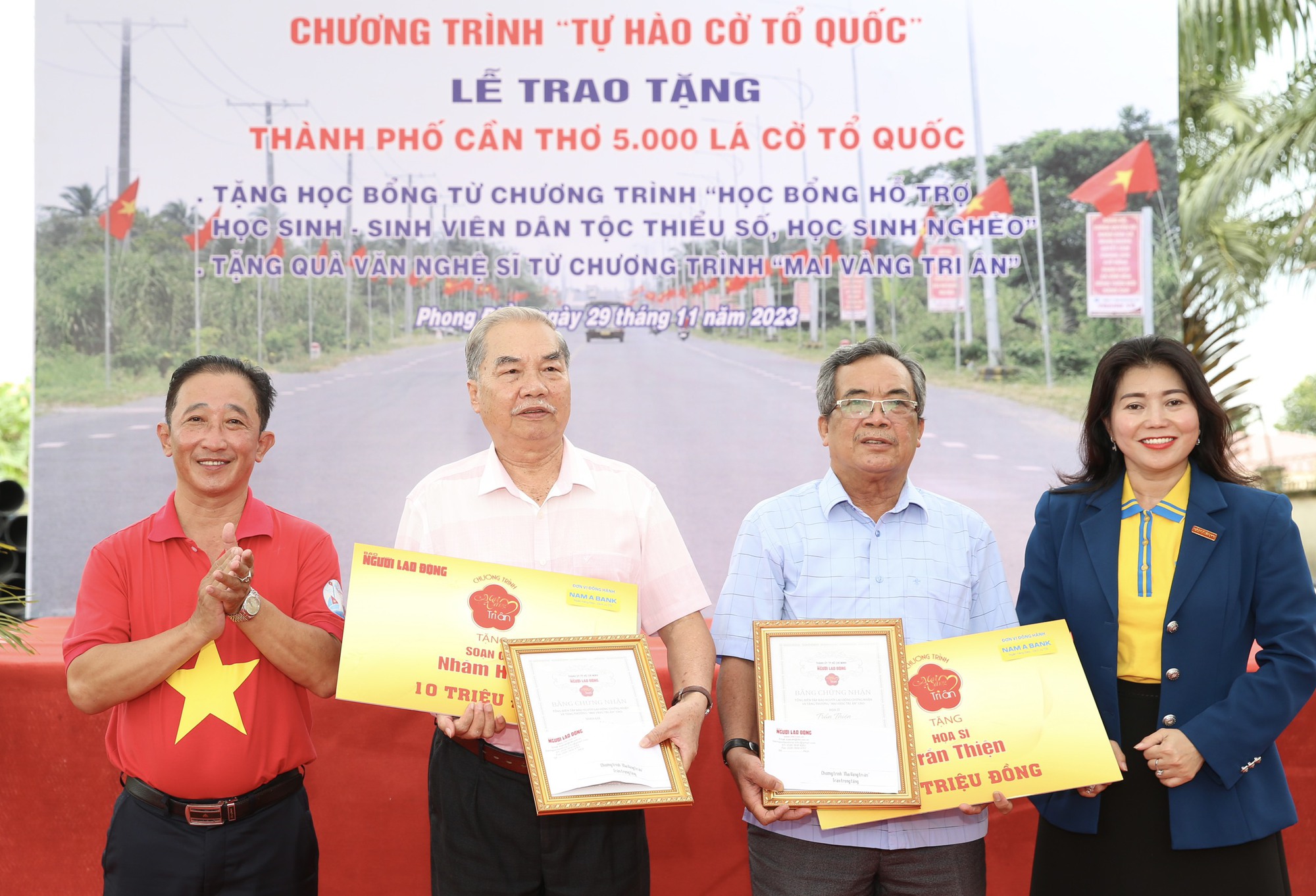 “Mai Vàng tri ân” thăm, tặng quà soạn giả Nhâm Hùng và họa sĩ Trần Thiện