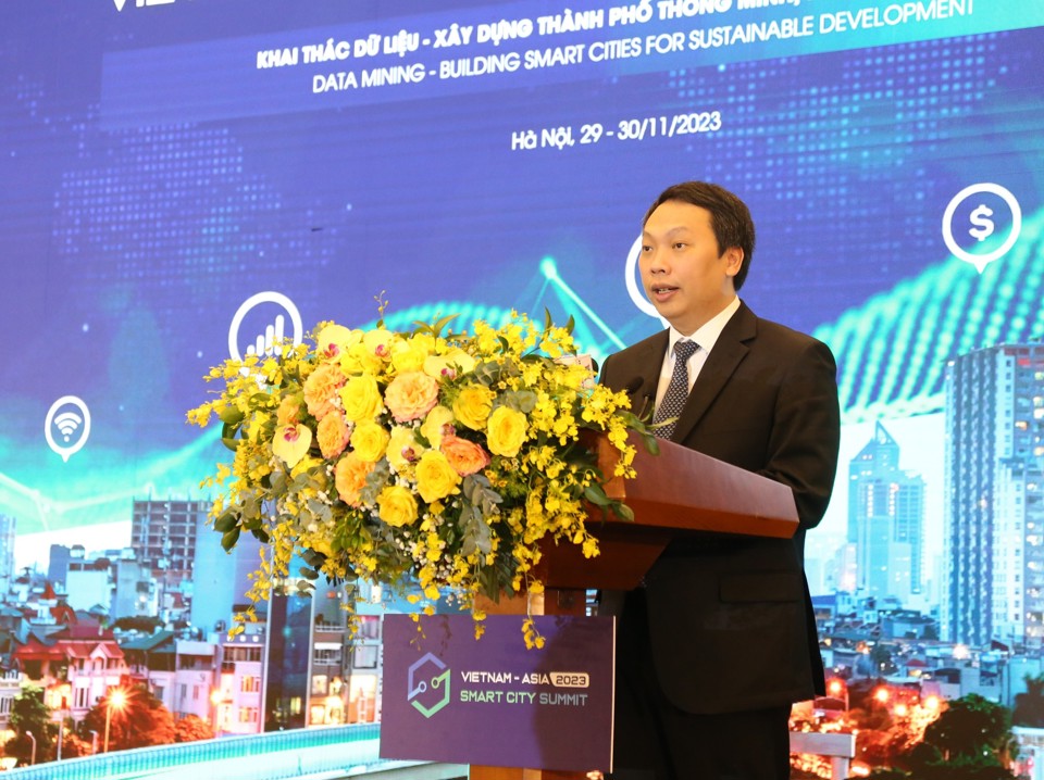 &Ocirc;ng Trần Sỹ Thanh: H&agrave; Nội x&acirc;y dựng th&agrave;nh phố th&ocirc;ng minh bền vững- Ảnh 3.