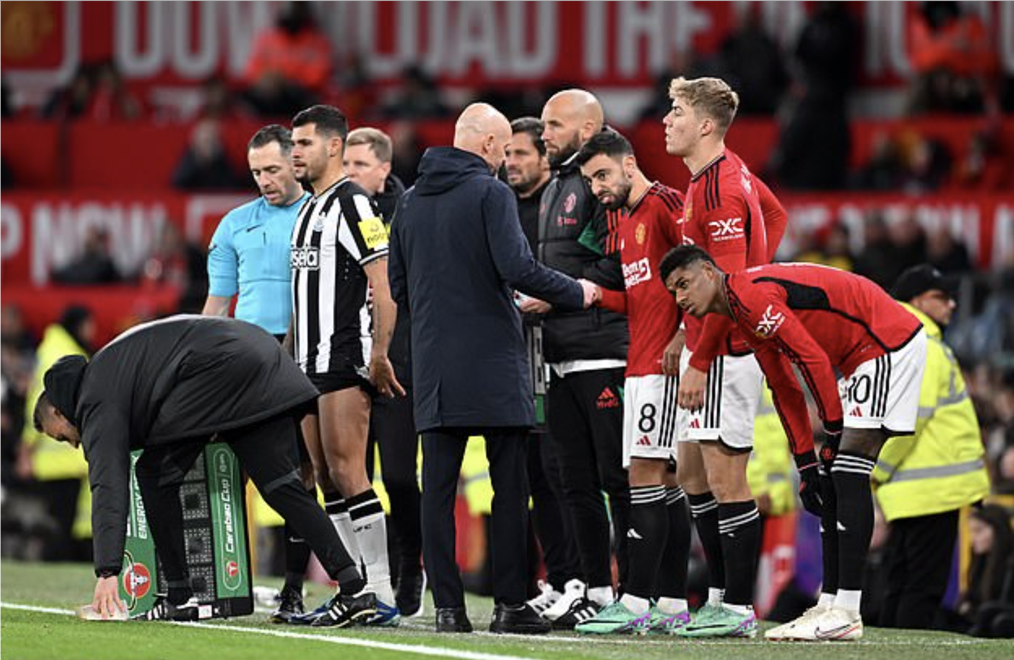 Man United phải chi trả bao nhiêu nếu sa thải HLV Erik ten Hag? - Ảnh 2.