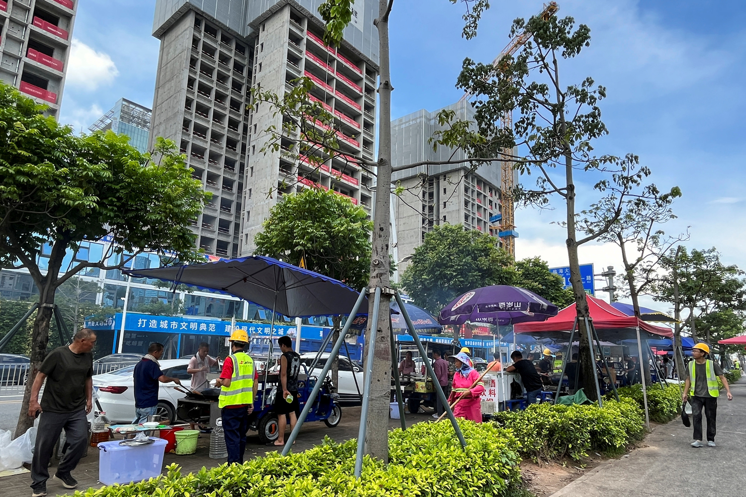 Tình cảnh trái ngược của hai nền kinh tế Trung Quốc, Mỹ