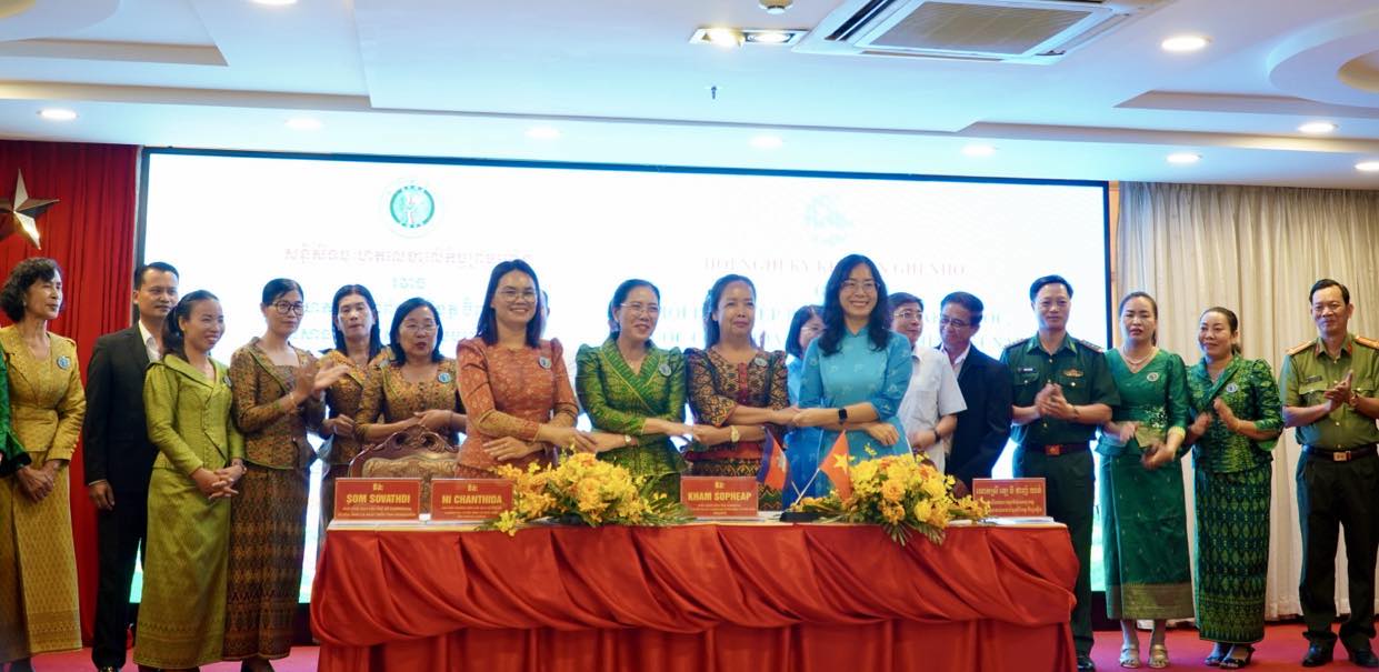Hội Liên hiệp Phụ nữ tỉnh Bình Phước và 3 tỉnh Campuchia ký kết bản ghi nhớ quan trọng