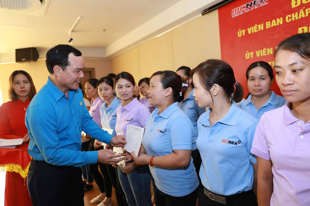 Công đoàn phải làm tốt hơn nữa vai trò đại diện- Ảnh 3.