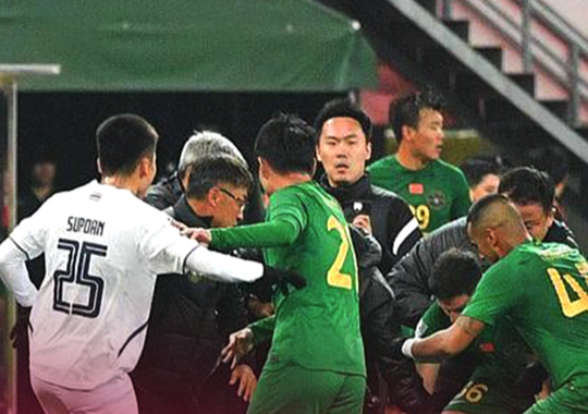 Cầu thủ Thái Lan và Trung Quốc hỗn chiến ở AFC Champions League