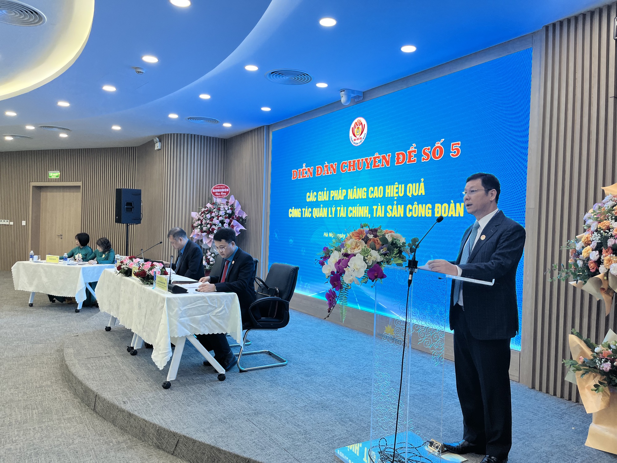 B&agrave;n giải ph&aacute;p n&acirc;ng cao hiệu quả c&ocirc;ng t&aacute;c quản l&yacute; t&agrave;i ch&iacute;nh, t&agrave;i sản của C&ocirc;ng đo&agrave;n - Ảnh 4.