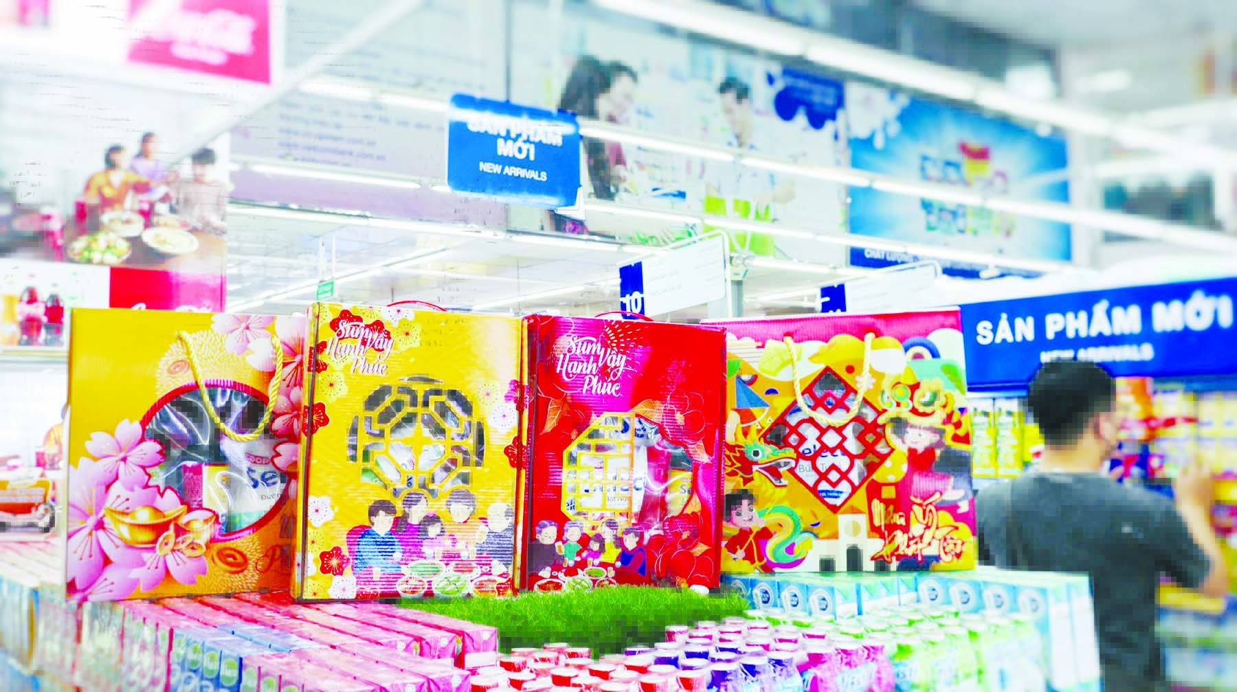 Sắm Tết tiết kiệm với hàng nhãn riêng - Ảnh 2.