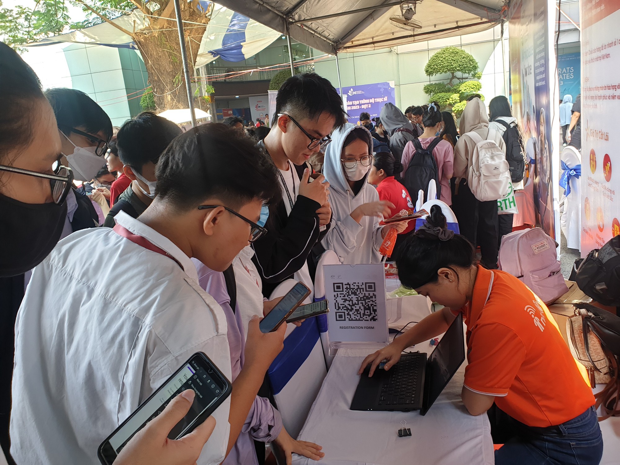 Hơn 5.000 vị tr&iacute; việc l&agrave;m cho sinh vi&ecirc;n, người lao động - Ảnh 3.