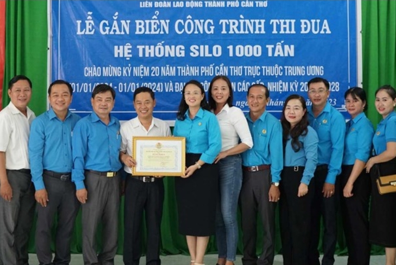 Trao M&aacute;i ấm C&ocirc;ng đo&agrave;n cho 19 CNVC-LĐ tại Cần Thơ - Ảnh 3.