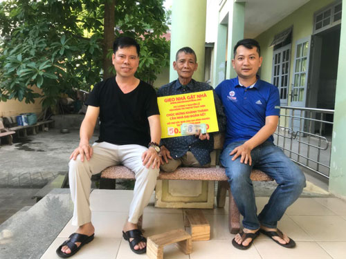 Nghệ thuật đi cùng lòng nhân ái: Tuyệt vời! - Ảnh 2.