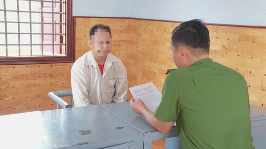Người vợ xót xa đâm đơn tố cáo chồng làm chuyện đồi bại
