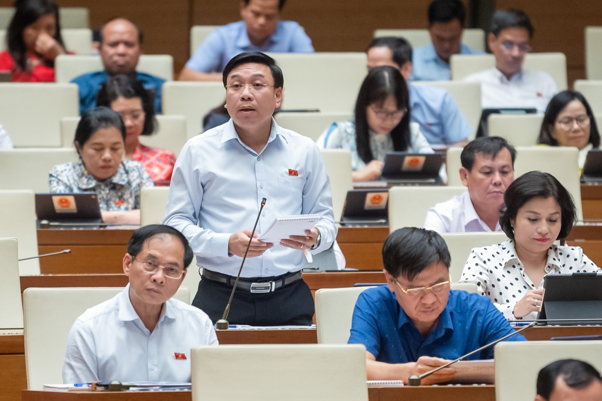 Chất vấn thẳng thắn, trả lời r&otilde; r&agrave;ng - Ảnh 3.