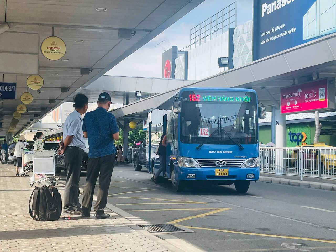 Xe buýt TP HCM: Khó khăn vây bủa - Ảnh 3.