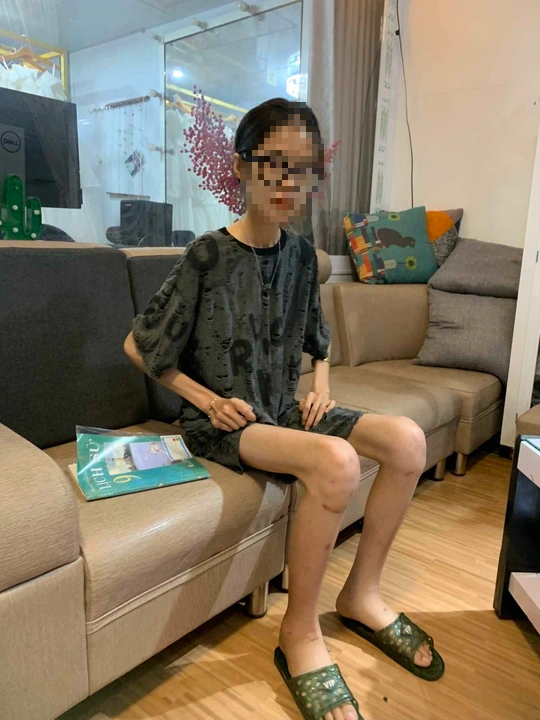 L&agrave;m r&otilde; đơn tố c&aacute;o nữ sinh bị c&ocirc; gi&aacute;o x&uacute;c phạm, sụt 10kg do bỏ học th&ecirc;m - Ảnh 2.