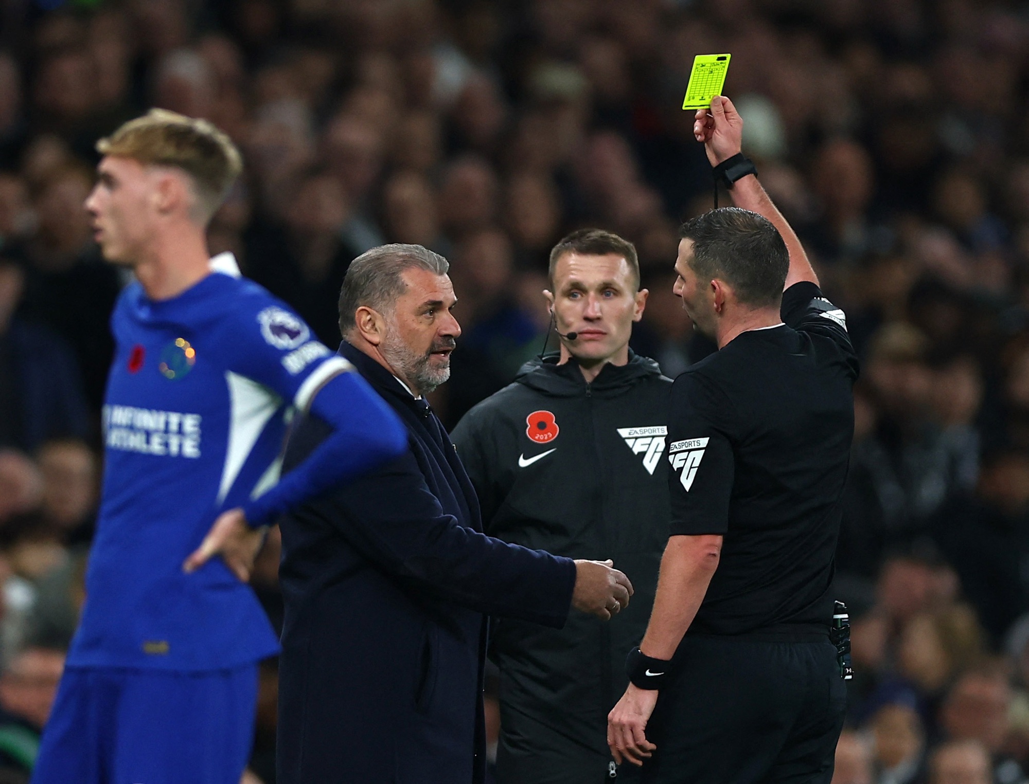 Chelsea ngược d&ograve;ng quật ng&atilde; Tottenham trong trận đấu 2 thẻ đỏ - Ảnh 1.