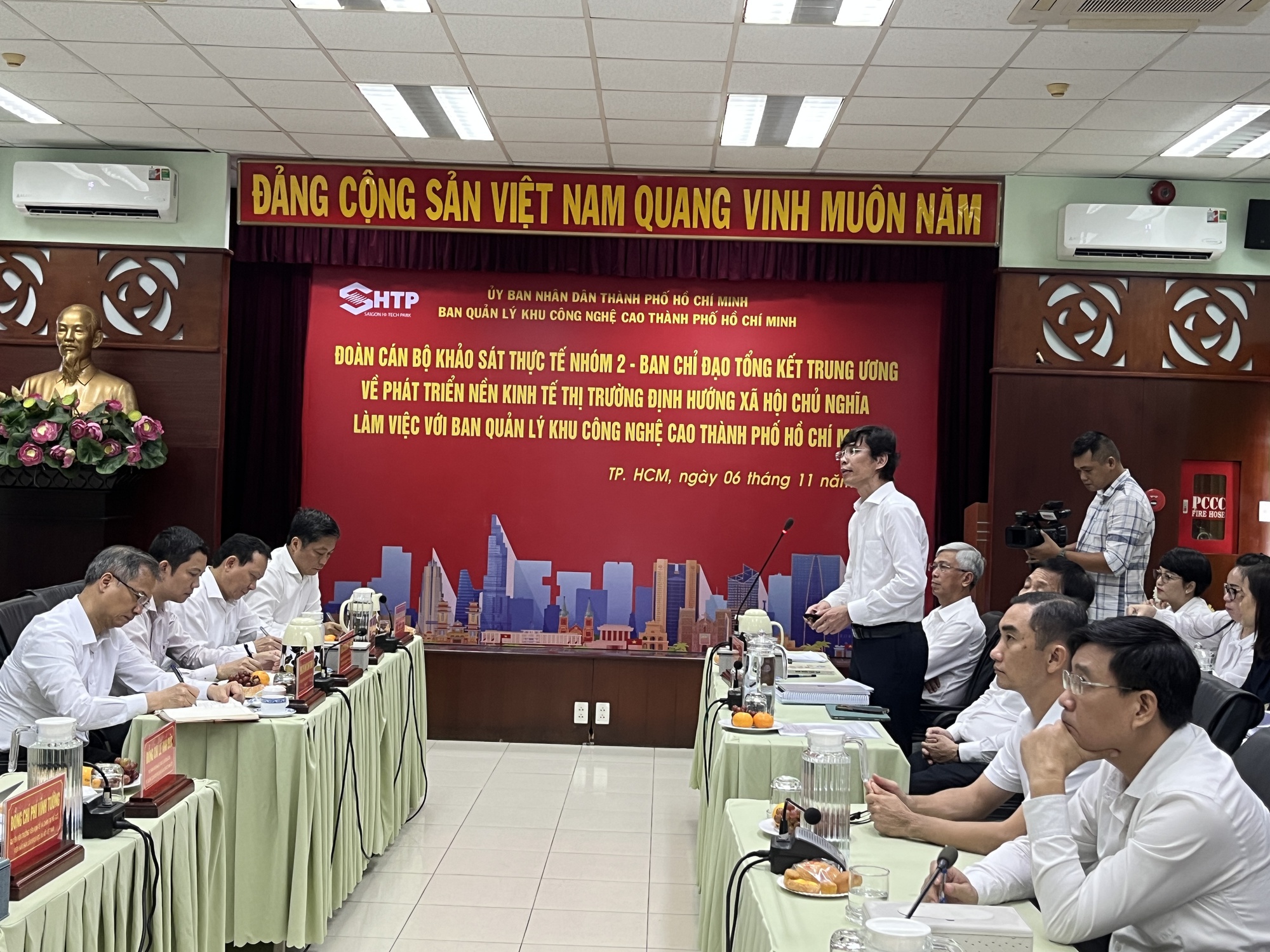 Trưởng BQL Khu Công nghệ cao TP HCM nêu lý do không "chạy theo dự án lớn"