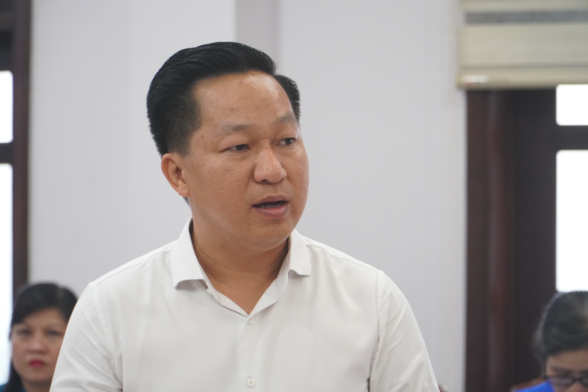 Chủ tịch UBND TP HCM: Kh&ocirc;ng để bị rượt đuổi tỉ lệ giải ng&acirc;n vốn đầu tư c&ocirc;ng - Ảnh 3.