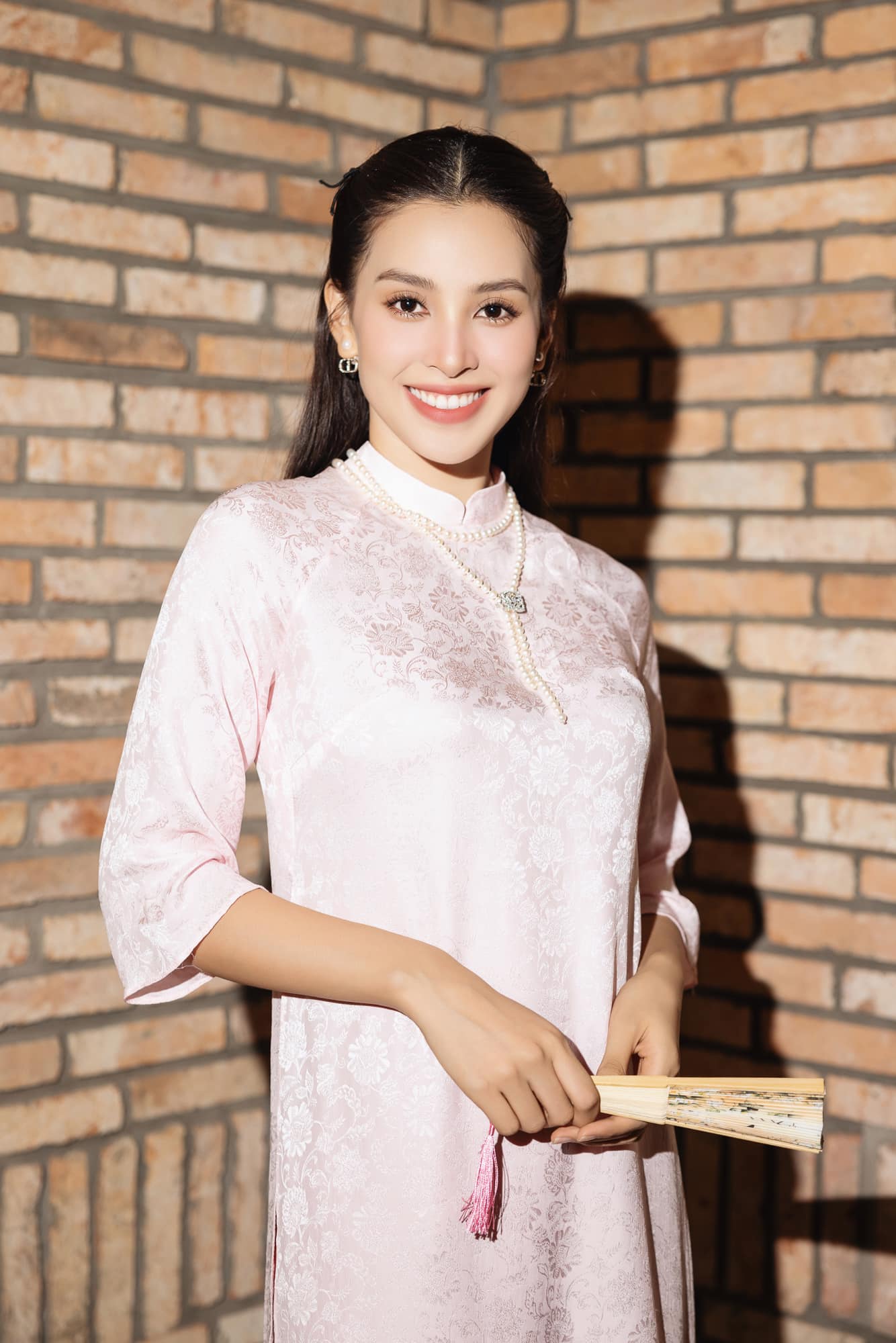 Hoa hậu Tiểu Vy l&ecirc;n tiếng sau m&agrave;n tr&igrave;nh diễn g&acirc;y tranh c&atilde;i - Ảnh 2.