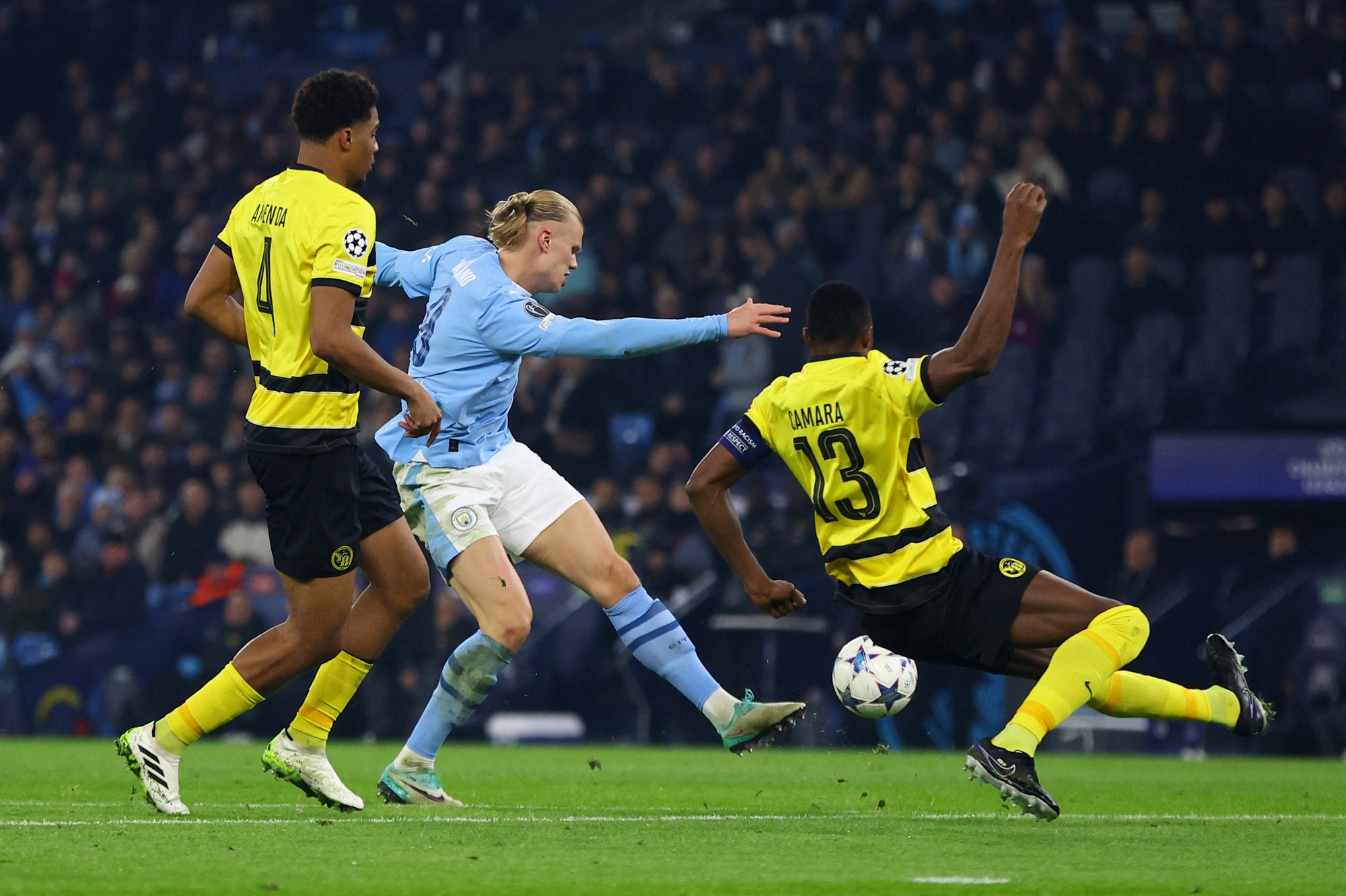 Man City gi&agrave;nh v&eacute; sớm, Barcelona thua sốc Shakhtar Donetsk - Ảnh 4.