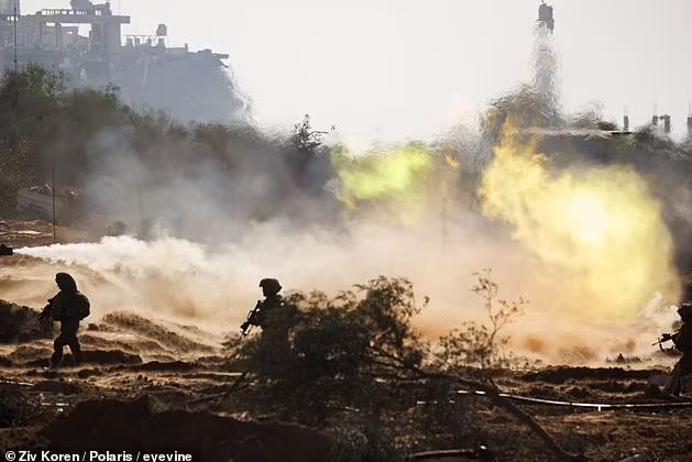 Hình ảnh đặc biệt về bộ binh Israel bên trong Gaza