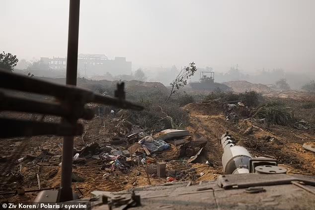 H&igrave;nh ảnh đặc biệt về bộ binh Israel b&ecirc;n trong Gaza - Ảnh 12.