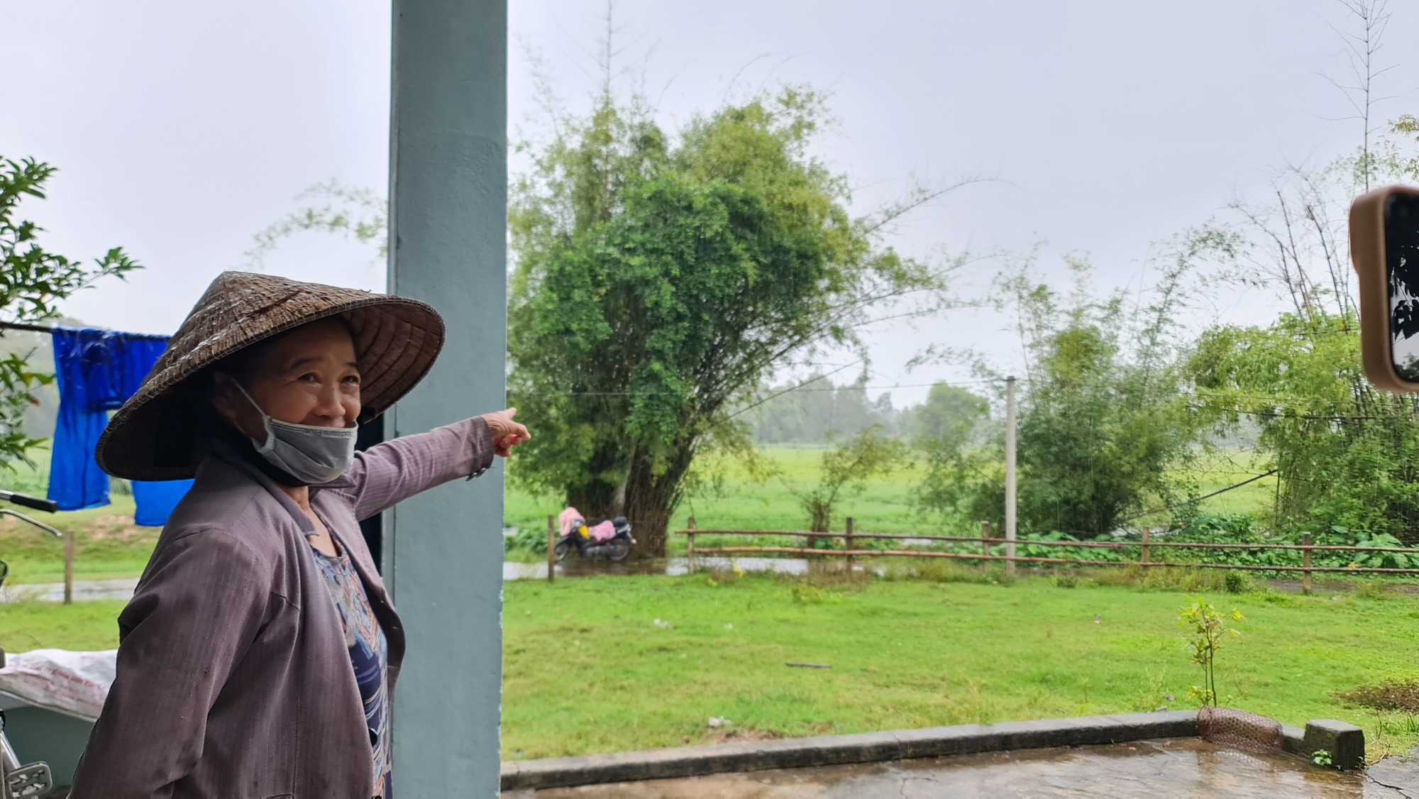 Nhận phản ánh loạt trại heo gây ô nhiễm, Bí thư xã ở Đà Nẵng phát ngôn sốc - Ảnh 2.