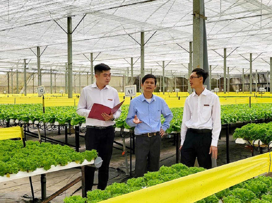 Agribank tiếp tục điều chỉnh giảm l&atilde;i suất hỗ trợ kh&aacute;ch h&agrave;ng phục hồi sau dịch Covid-19 - Ảnh 1.