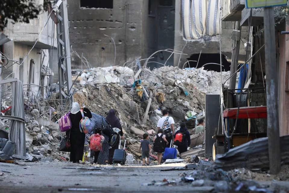 Quân đội Israel thọc sâu TP Gaza, tuyên bố cô lập thủ lĩnh Hamas