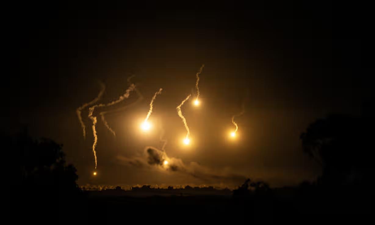 Qu&acirc;n đội Israel thọc s&acirc;u TP Gaza, tuy&ecirc;n bố c&ocirc; lập thủ lĩnh Hamas - Ảnh 2.