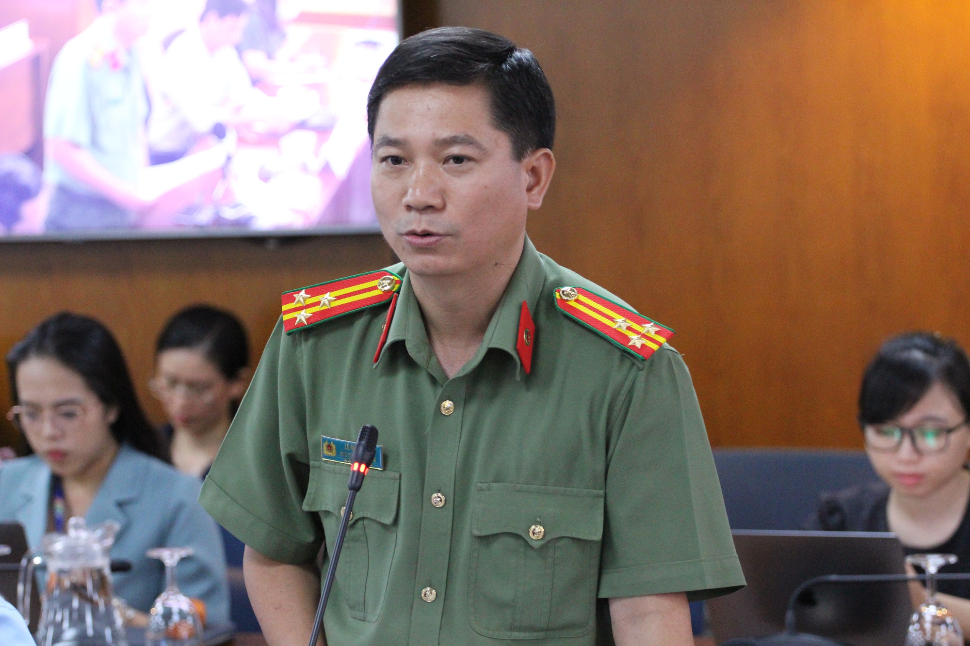 Công an TP HCM khuyến cáo người dân không tùy tiện công khai thông tin cá nhân trên mạng