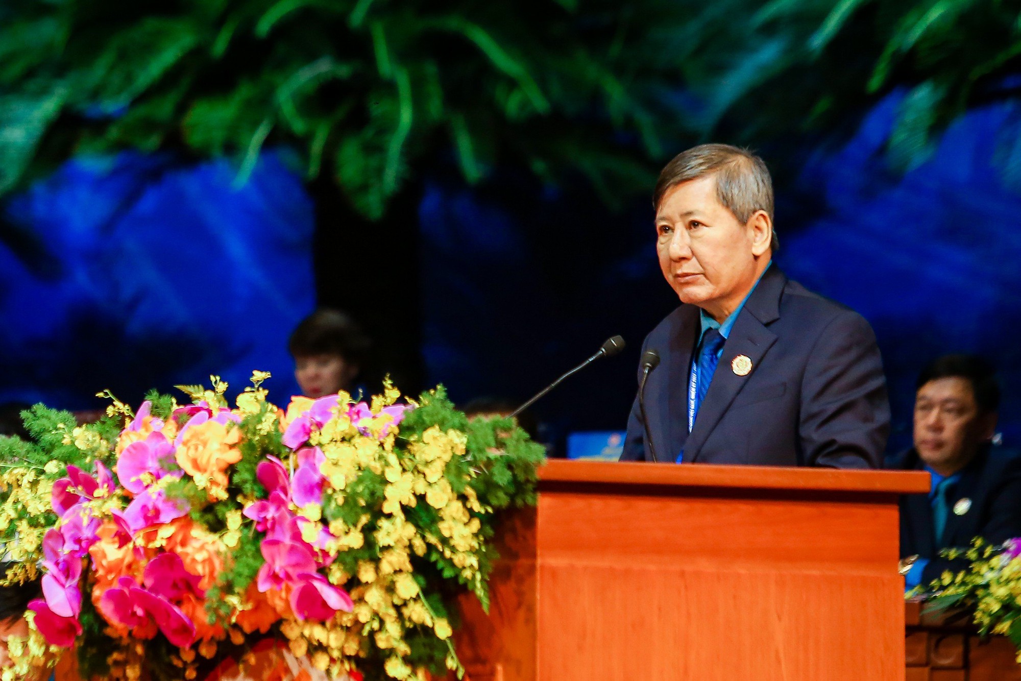 Ban Chấp h&agrave;nh, Đo&agrave;n Chủ tịch Tổng LĐLĐ Việt Nam kh&oacute;a XII: Tr&aacute;ch nhiệm, đo&agrave;n kết v&igrave; người lao động- Ảnh 1.