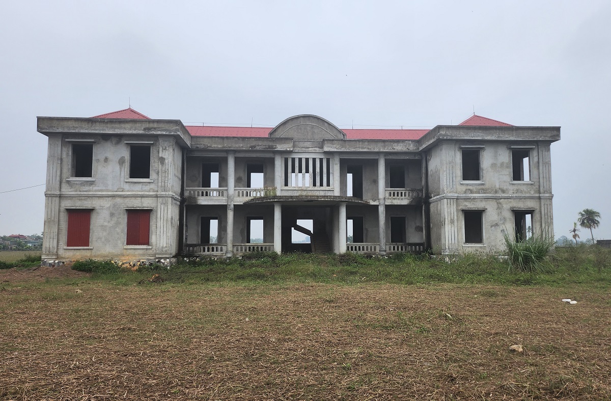 L&atilde;ng ph&iacute; h&agrave;ng trăm c&ocirc;ng sở bỏ hoang ở Thanh H&oacute;a- Ảnh 6.